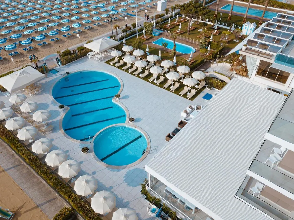 ****  Hotel Galassia Suites & Spa Lido di Jesolo Italy