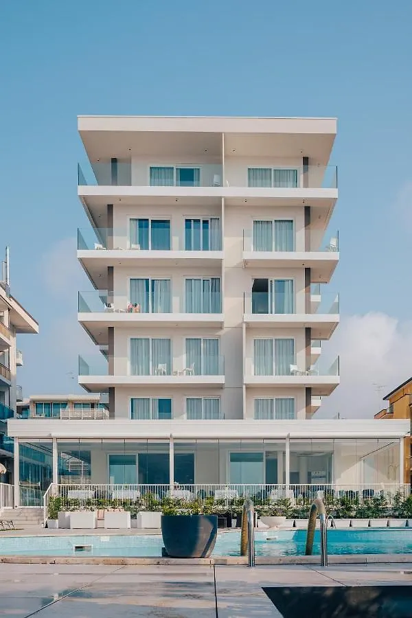 Hotel Galassia Suites & Spa ليدو دي يسولو